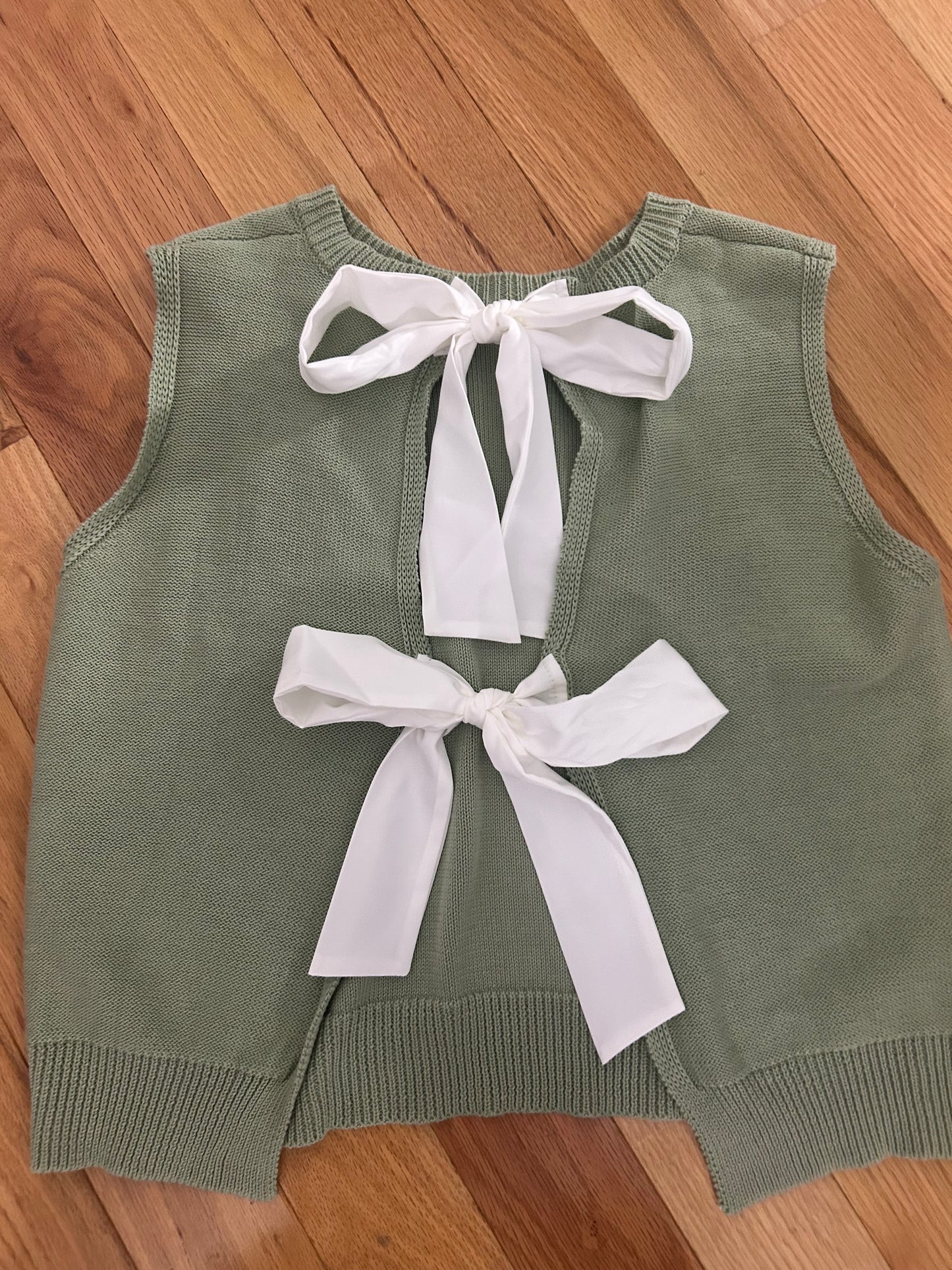 Sage sweater with bow detail
