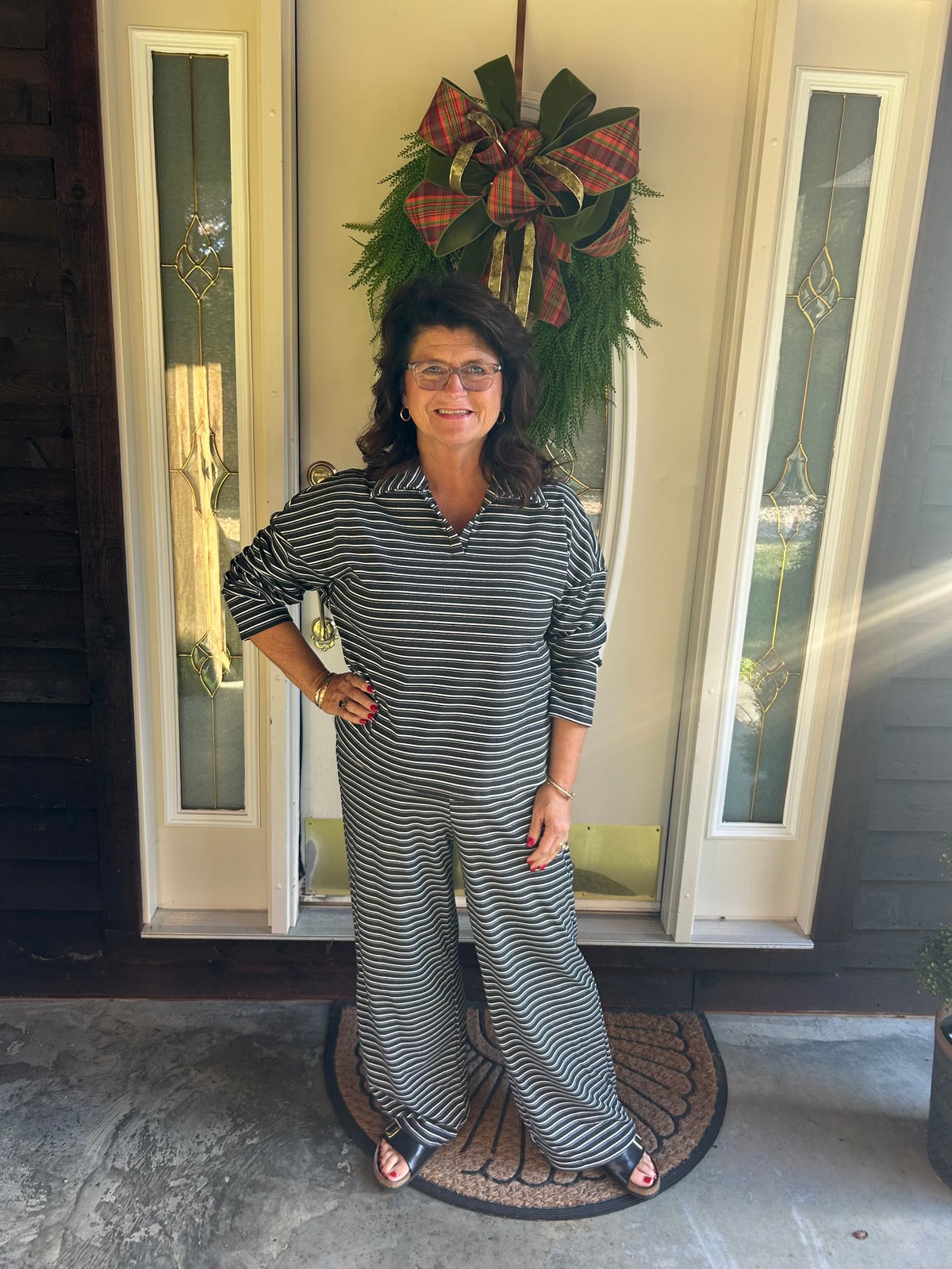 Black white collar stripe pant set