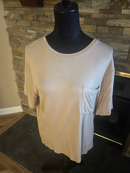 Tan pocket tee