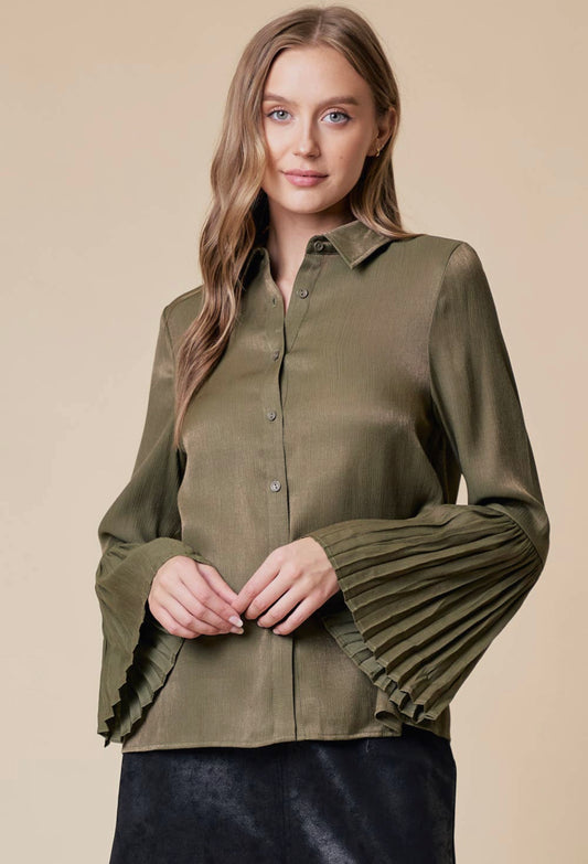 Pleated bell sleeve button down